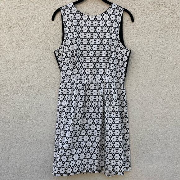 Madewell Black Cream Perforated Floral Dress 2 Open Back - Picture 1 of 9